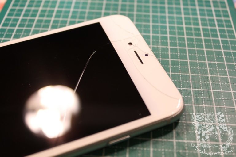 【激安iphone修理①】どこまで自分でiphoneを修理できるか？液晶画面が割れてバックカメラにも不具合がでた場合の対処法。
