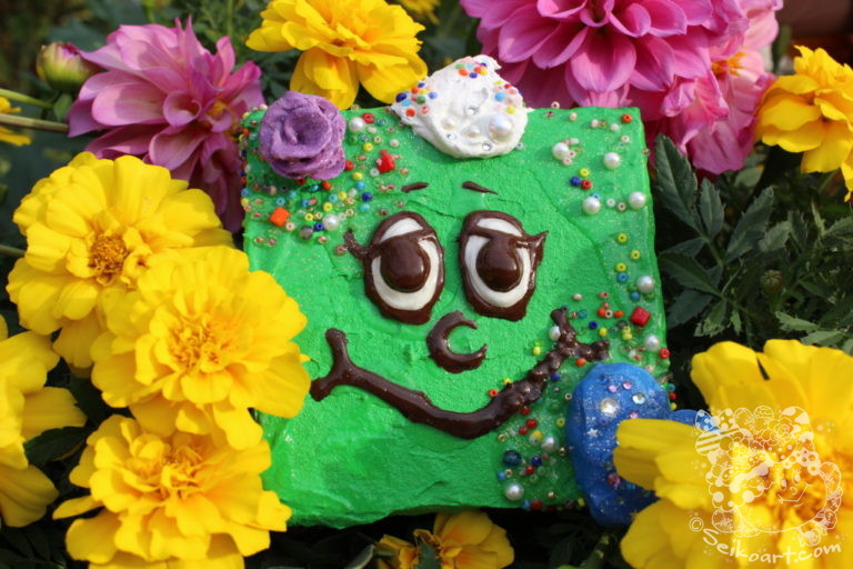 【作品紹介】『Spinach Cake』栄養たっぷりのほうれん草を使ったヘルシースイーツ