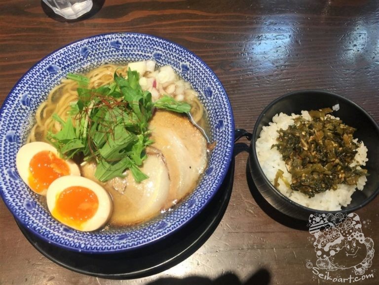 『すごい飛魚（あご）だしラーメン』もちもち麺さっぱり濃厚無添加スープのお店