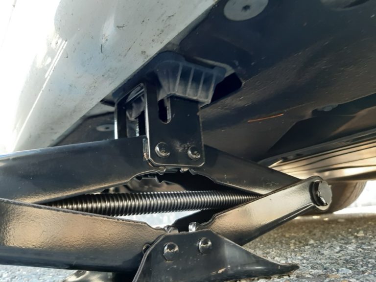 ＢＭＷのジャッキアップにＫＴＣをおススメする理由