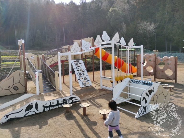 兵庫県立丹波並木道中央公園にできた新しい施設と遊具